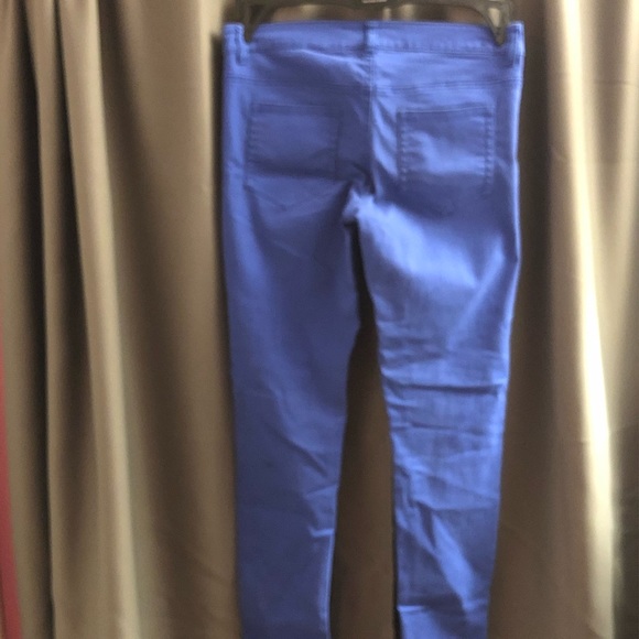 Blue jeans - Picture 2 of 2